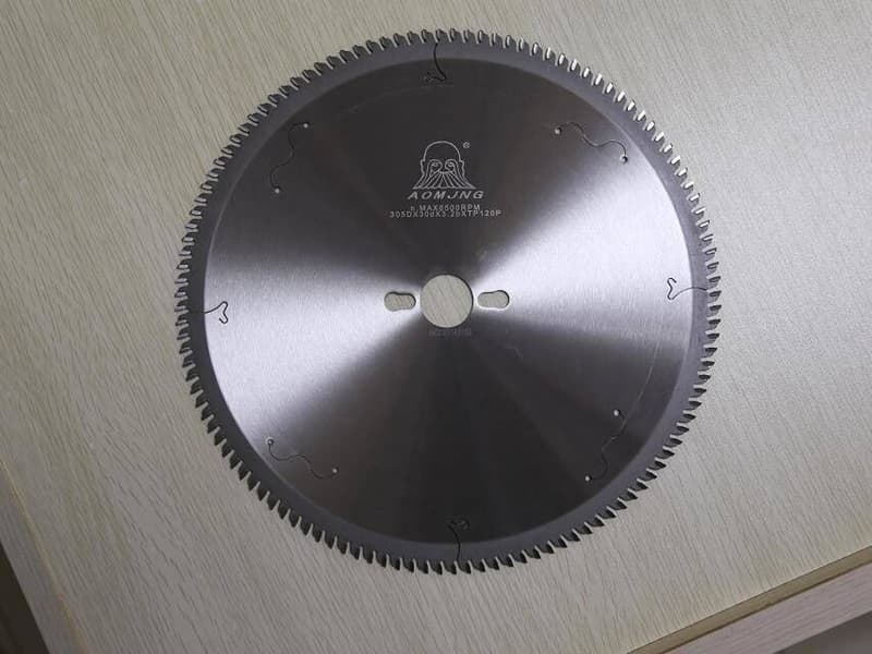 Horizontal Saw Blade for Sawmill and Furniture Factory